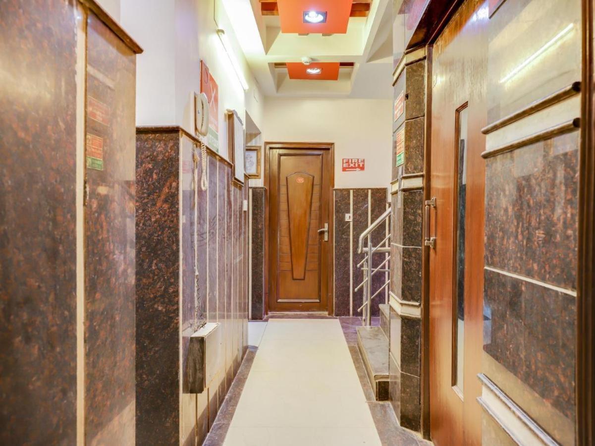 Hotel Roma Deluxe - New Delhi Railway Station Exterior photo